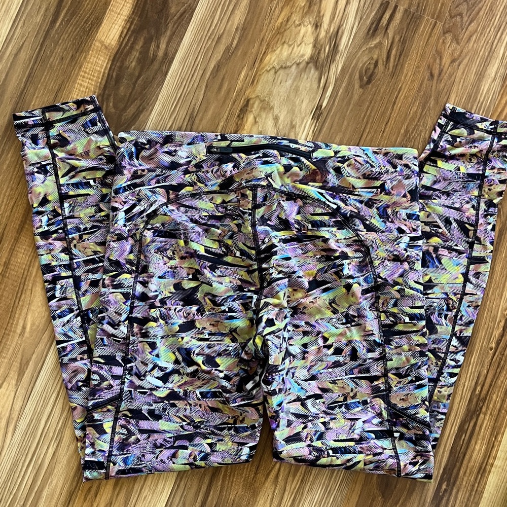Lululemon tights/legging, size 10. - Picture 2 of 3
